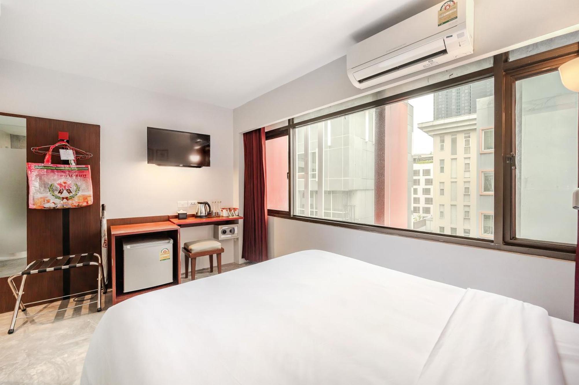 Ruamchitt Plaza Hotel Bangkok Exteriér fotografie